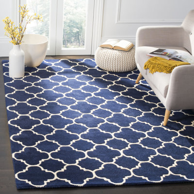 Tapis bleu foncé / ivoire en laine touffeté à la main Teresita Deedie