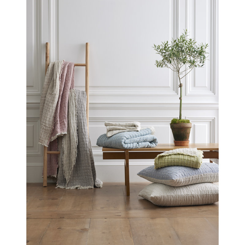 Devon Throw, Ivory
