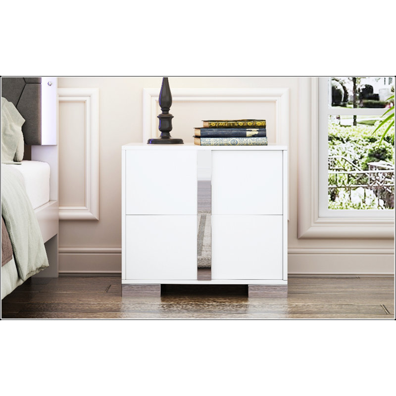Table de chevet élégante à miroir avec 2 tiroirs, poignées en métal et surface lisse pour un entretien facile, parfait pour le rangement dans la chambre à coucher.