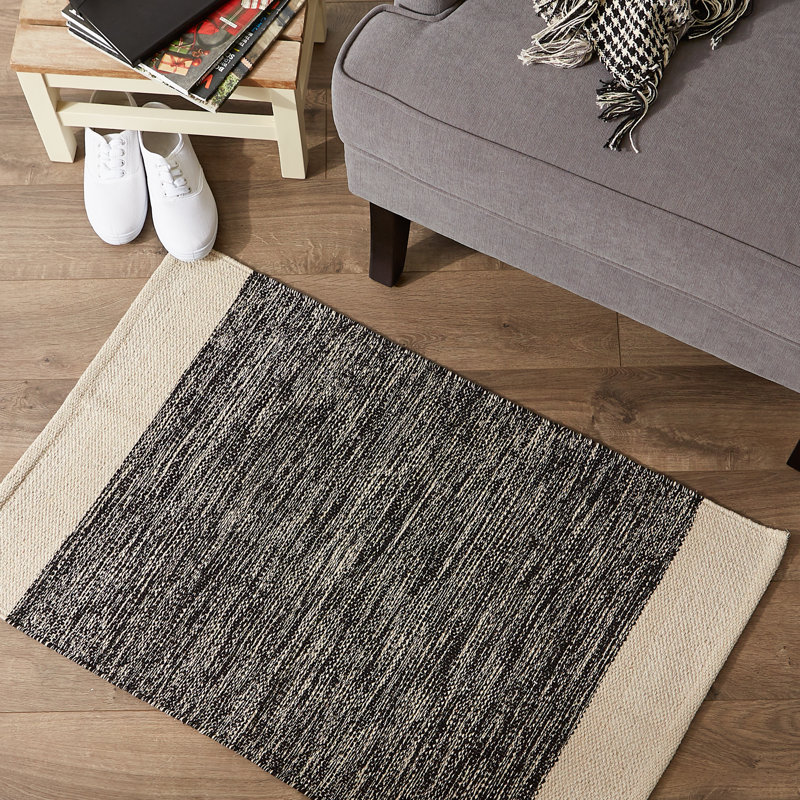 Tapis noir en coton tissé à la main Ledger