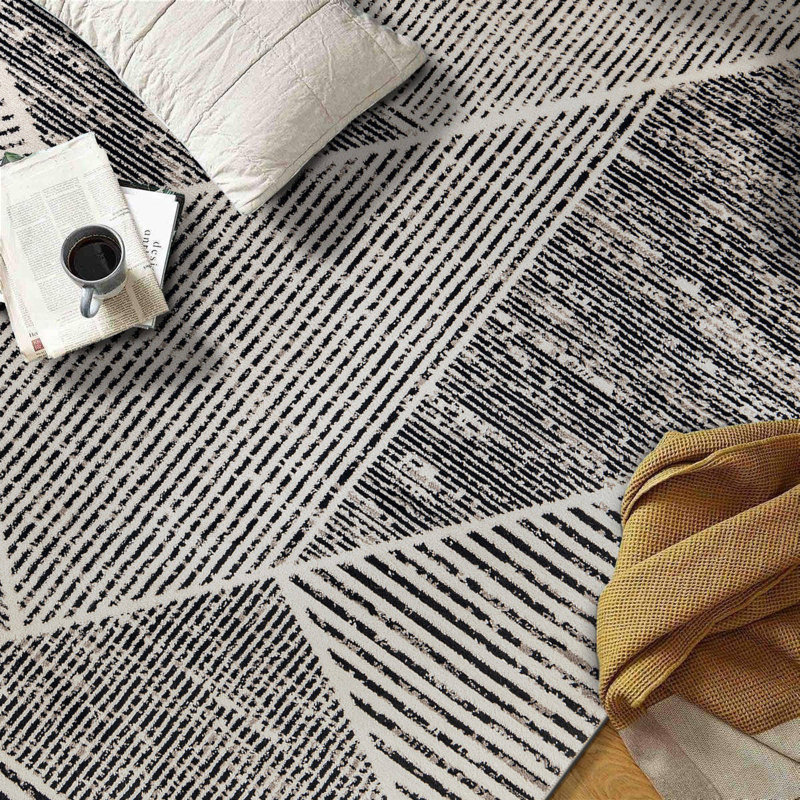 Tapis contemporain délavé à motif géométrique, Rectangle 7 pi 10 po x 10 pi