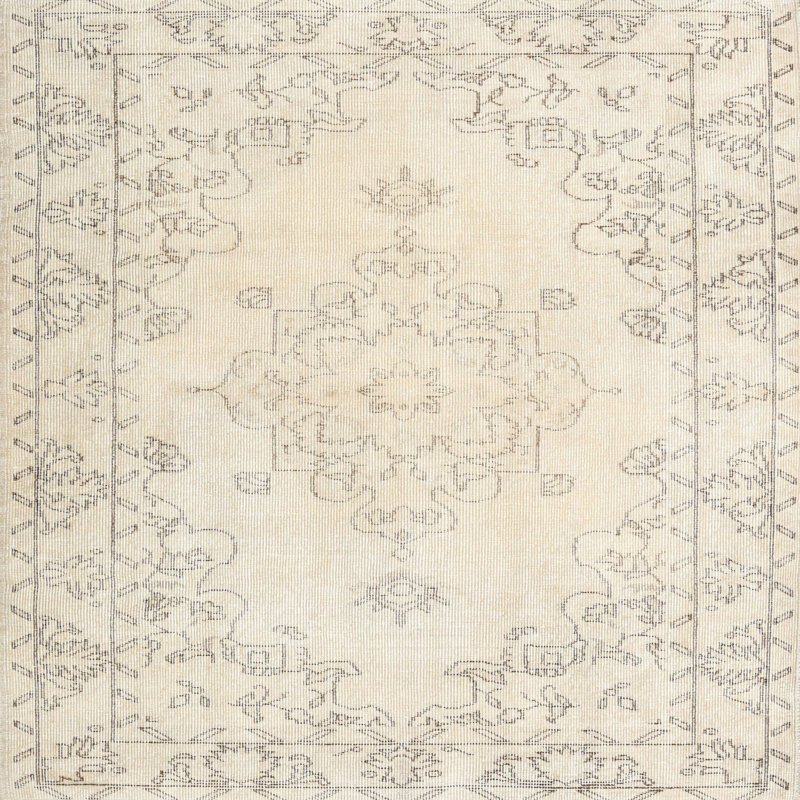 Tapis traditionnel crème / gris Mcconkey, Carré 7 pi