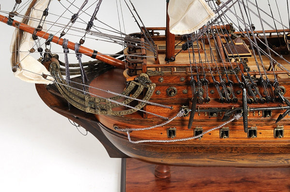 Bateau miniature San Felipe Exclusive Edition, H 35 po x l 37 po x P 12 po