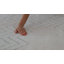 Tapis de couloir intérieur beige / crème à motif de chevrons 2 pi x 8 pi (2 pi 3 po x 8 pi) Sela de Branch Branch-2087673537