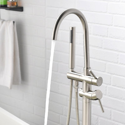 Single Handle Freestanding Tub Filler Floor Mount Bathtub Faucet With Handheld Shower