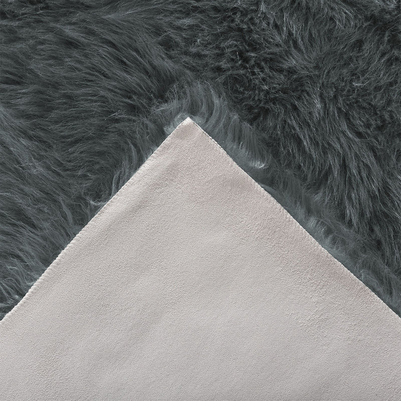 Tapis gris foncé imitation peau de mouton, Rectangle 6 pi x 9 pi