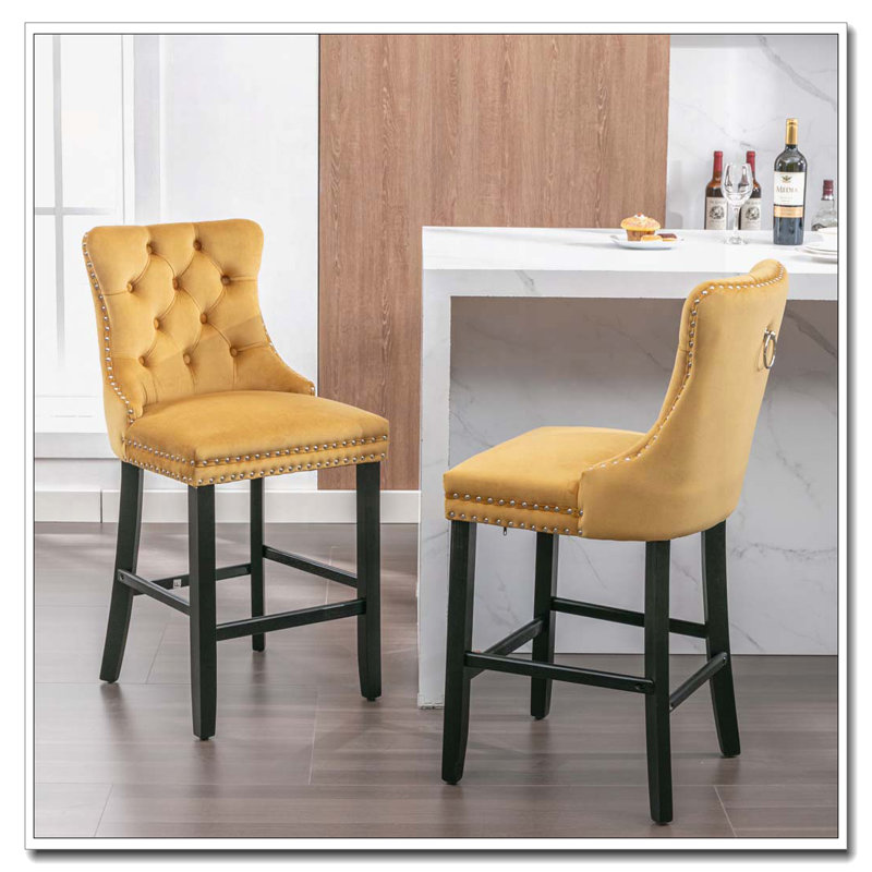Tabourets de bar rembourrés en velours avec décoration capitonnée et pieds en bois, Noir, Doré