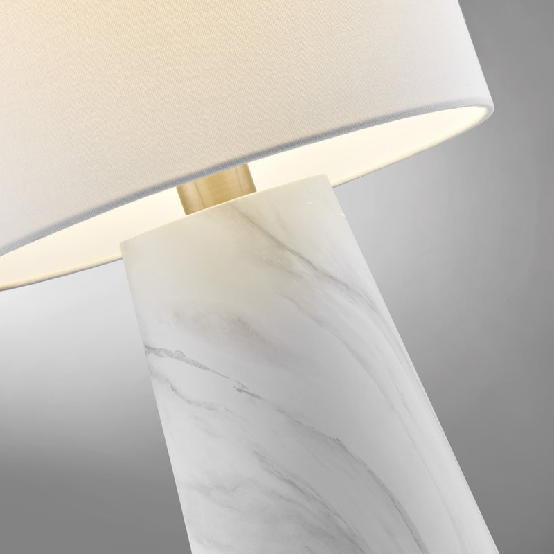 Lampe de table en résine Iarlaith, H 22,25 po x l 13 po x P 13 po, Blanc