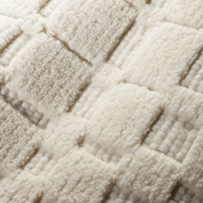 Isadora Hand Woven Wool Solid Color Area Rug in Ivory, Rectangle 5' x 8'