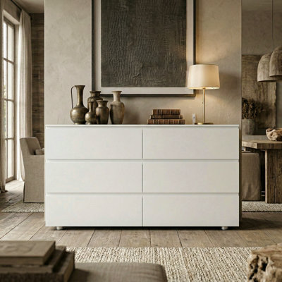 6-Drawer Dresser With Strong Storage