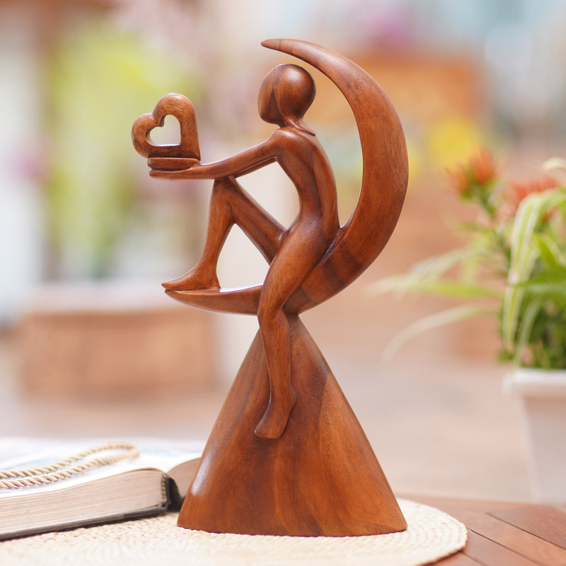 Figurines & Sculptures
