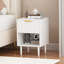 Table de chevet blanche moderne avec tiroir et tablette ouverte de 22,83 po de hauteur, or, poignée décorative, idéale pour la chambre à coucher