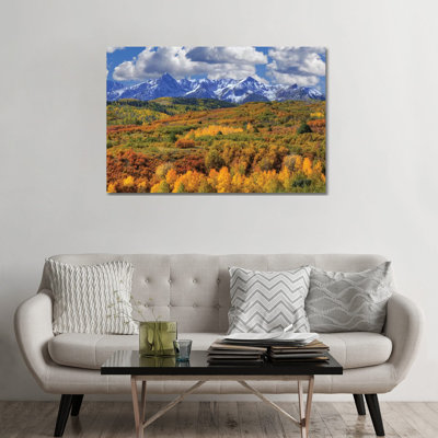 États-Unis, Colorado, montagnes San Juan. Paysage de montagne et de vallée en automne - Giclée sur toile tendue avec châssis