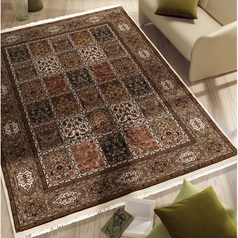 Oriental Wool Hand Woven Area Rug, Rectangular 252 x 302cm