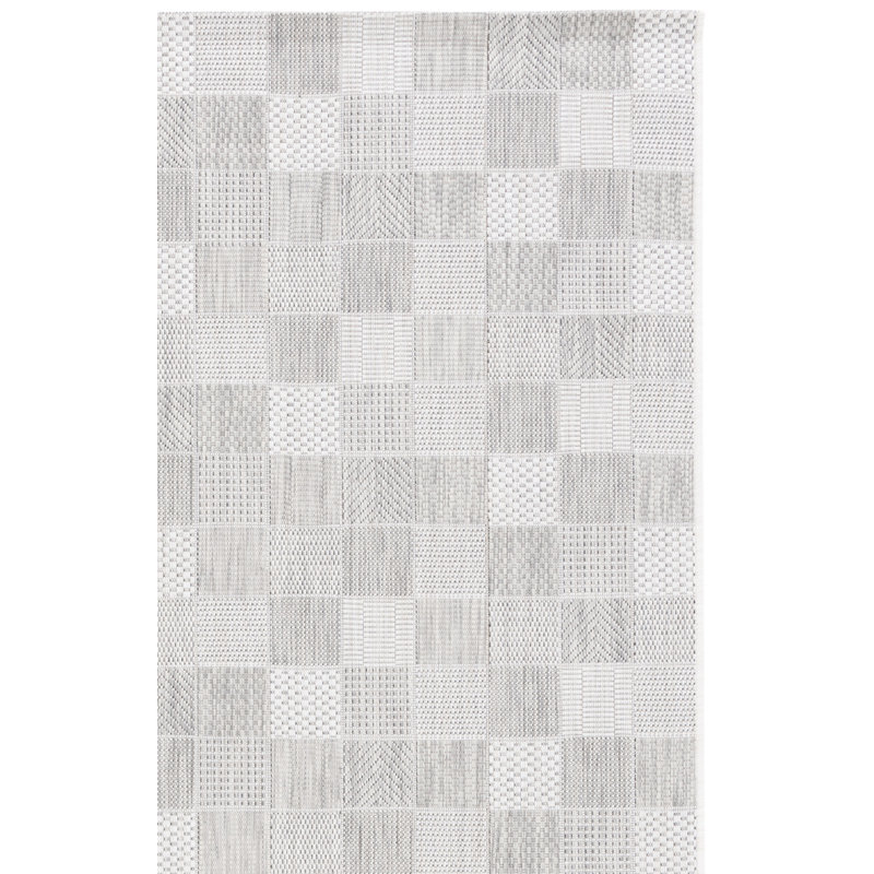 Tapis d'intérieur / extérieur à motif géométrique Courtyard Performance, Rectangle 4 pi x 5 pi 7 po