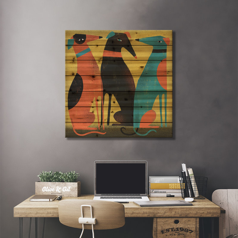 «Evangalene Greyhound On Wood» par Terry Runyan, reproduction