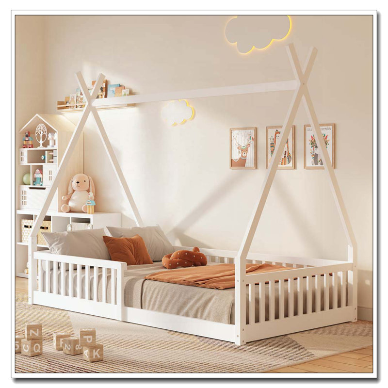 Lit simple en bois, Blanc