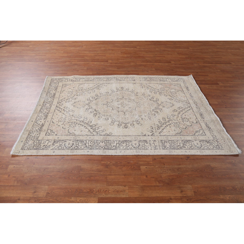 Tapis persan en laine à motif géométrique Analidia 5 pi x 6 pi Tabriz