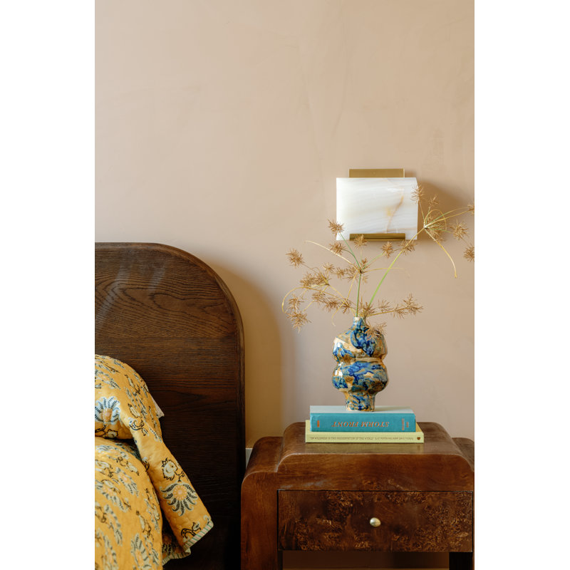 Fairfield Wall Sconce in Aged Brass, Gold
