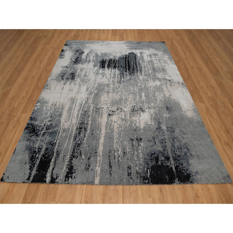 Tapis oriental noir, 8 pi 1 po x 10 pi 1 po, avec motif abstrait en laine et soie noué à la main