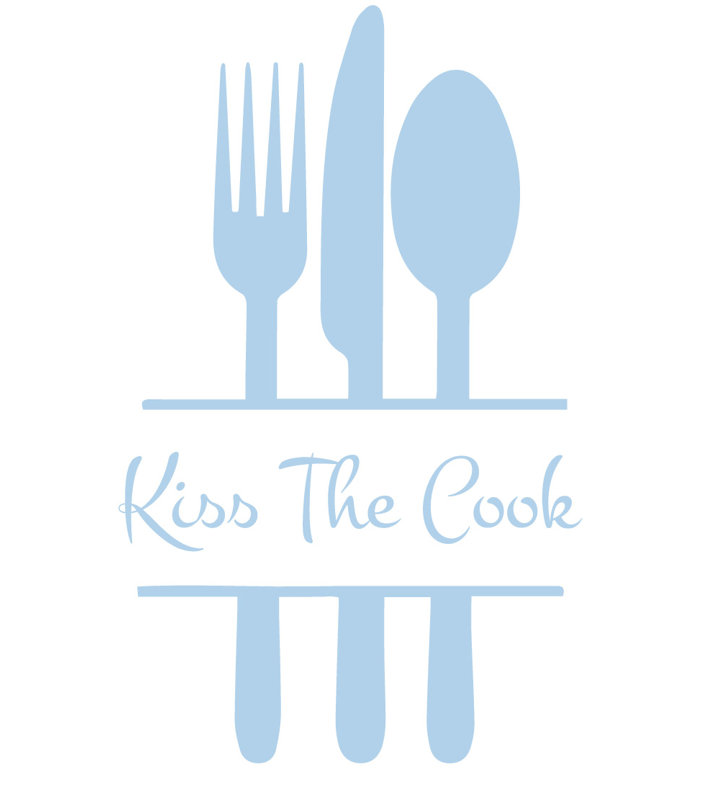 Adhésif décoratif cuisine Kiss the Cook, H 24 po x l 15 po x P 0,01 po, Bleu poudré