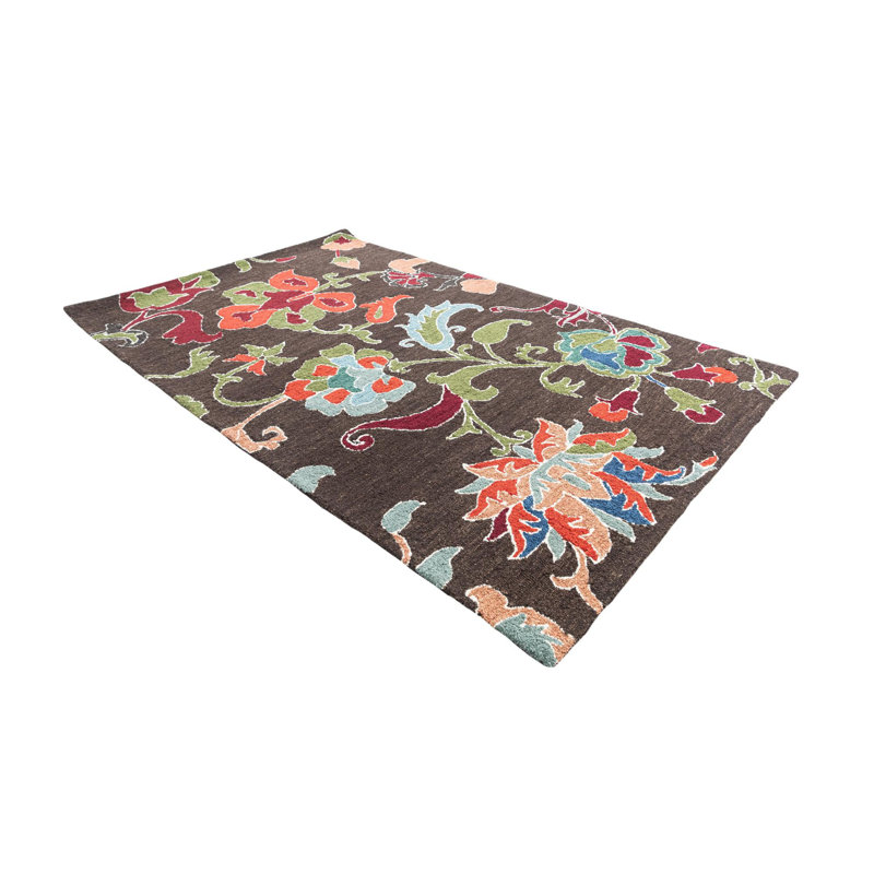 Tapis brun foncé 5 x 8 Parris