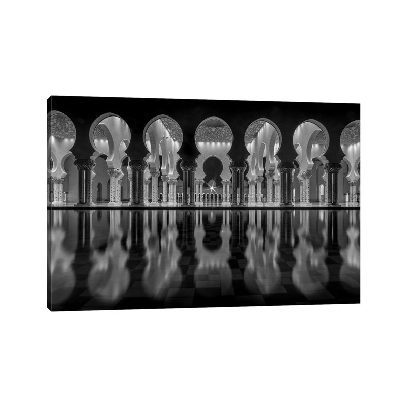 Oriental Night by Ahmed Thabet - Print on Canvas, Wrapped Canvas, 45.72cm H x 66.04cm W x 3.81cm D