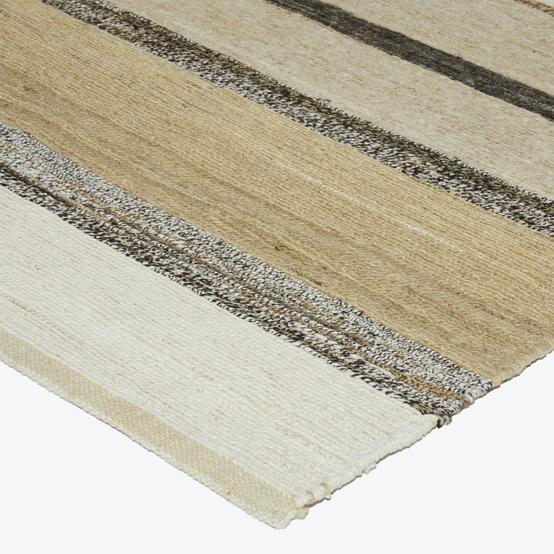 Beige Flatweave Wool Rug - 8'8" x 13'5"