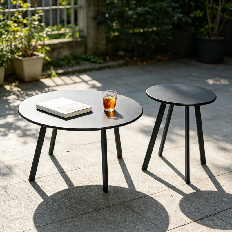 Ensemble de 2 tables de bout Nesting