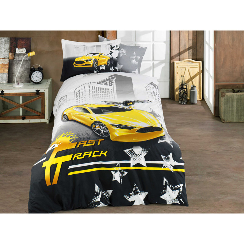 Vorgara No Pattern Bedding with Pillowcases
