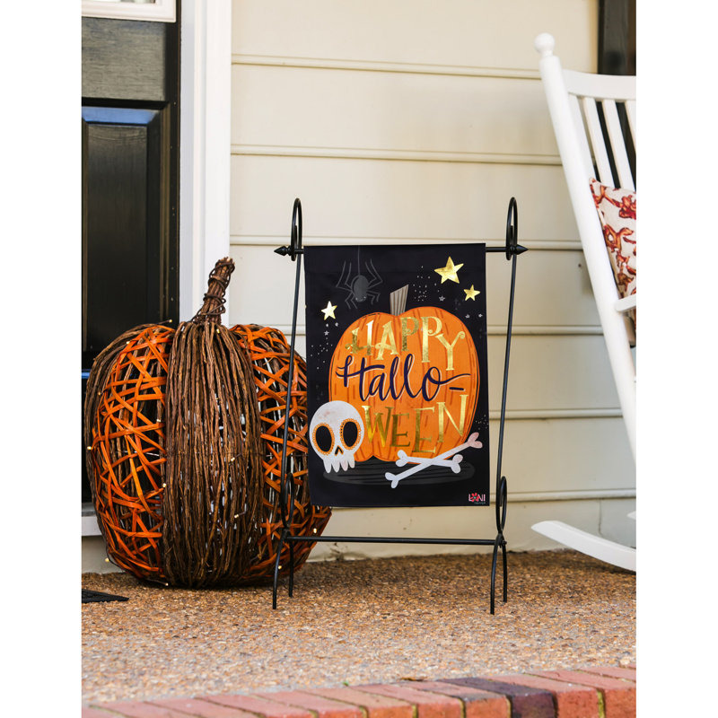Drapeau de jardin en polyester 18 x 13 po Axtell Halloween Skull