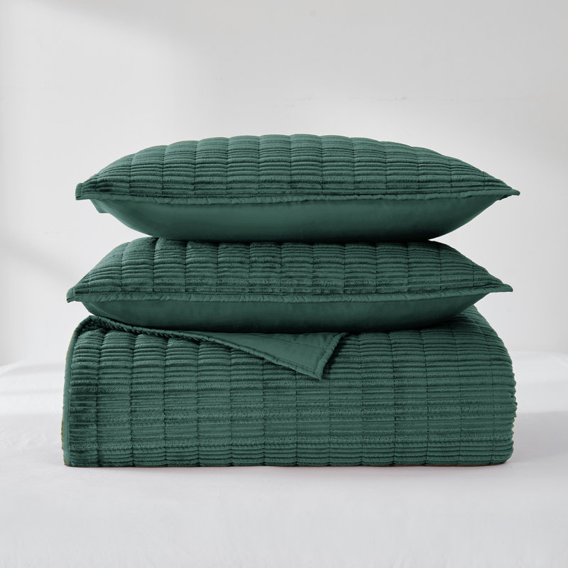 Hunter Green Velvet Full Quilt Set with Striped Stitching