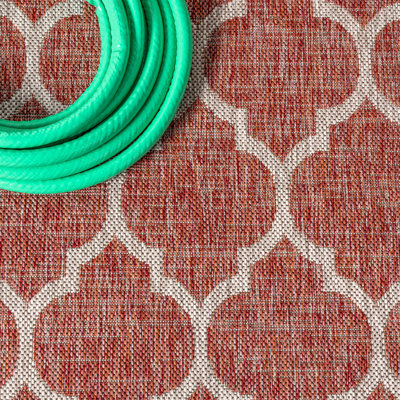Tapis intérieur / extérieur rouge / beige Hague Moroccan Trellis