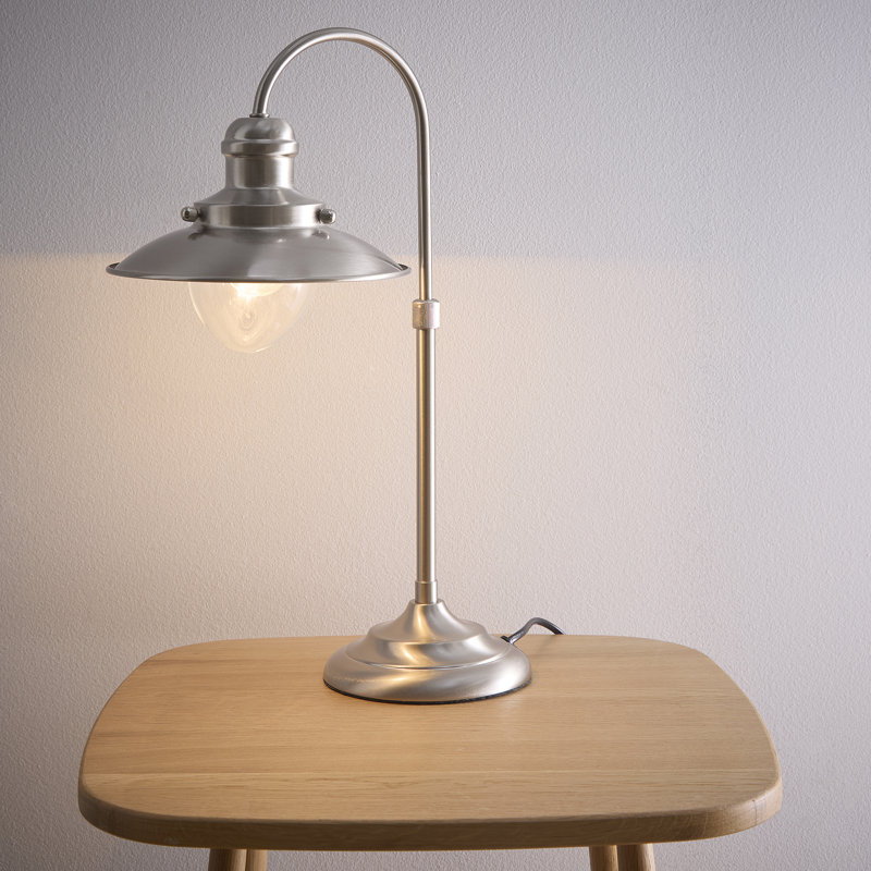 Adaleyza Metal Table Lamp