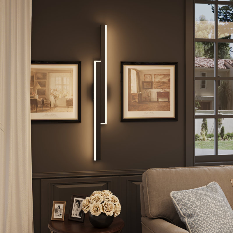 Applique murale encastrée à piles avec télécommande, Noir mat, H 31,5 po x l 5 po x P 1,3 po