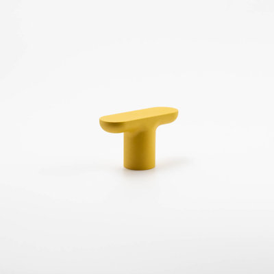 1.75" Oval Knob