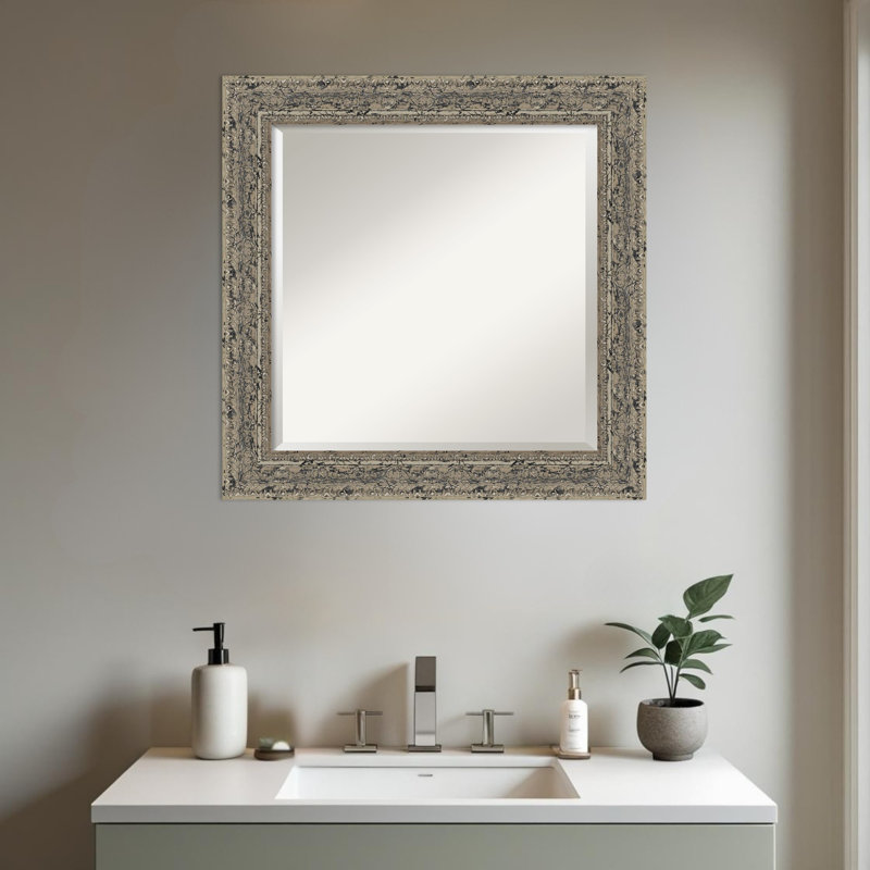 Miroir mural de salle de bain Attic, 25,5 po x 25,5 po, Argent argent