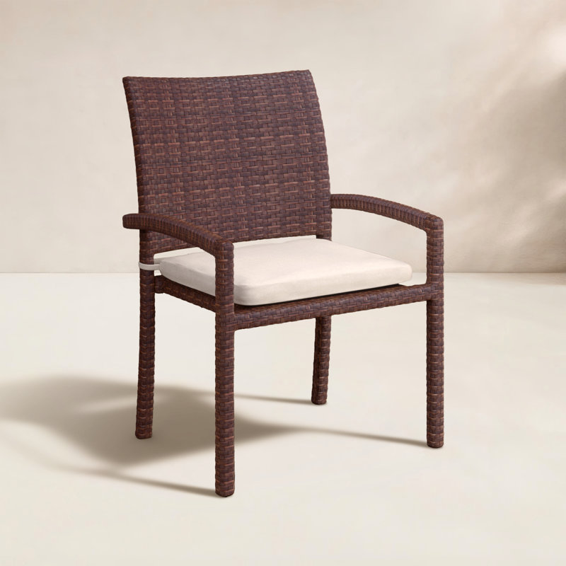 Chaise de patio empilable avec coussin Frony Lindy