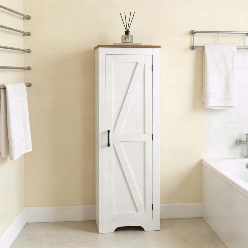 Garde-manger de style ferme avec porte de grange