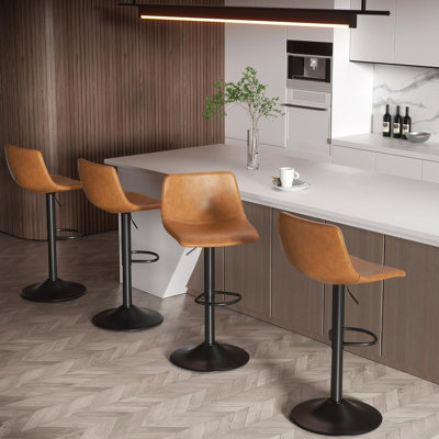Tabourets de bar réglables avec sièges en cuir PU Esmay, chaises pivotantes à hauteur de comptoir avec base et vérin à gaz