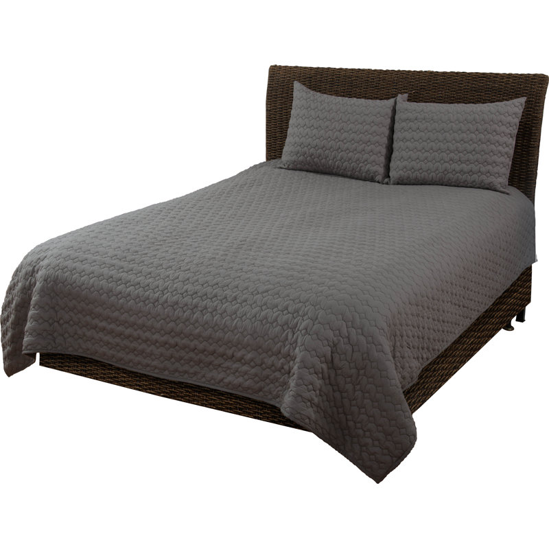 Urban Mesh Modern & Contemporary Cotton Quilt, Queen Quilt, Gray