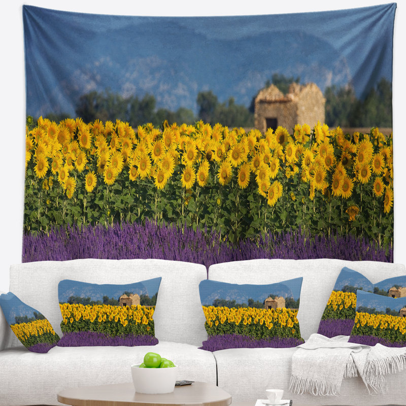 Tapisserie lavande et tournesol en Provence, H 50 po x l 60 po