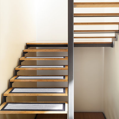 Paquet de 15 tapis d'escalier antidérapants avec envers en caoutchouc - Tapis de couloir en polyester 30 po x 8 po pour les marches en bois intérieur, doux et sécuritaire pour les enfants, les personnes âgées et les animaux de compagnie, tapis antidérapants faciles à installer