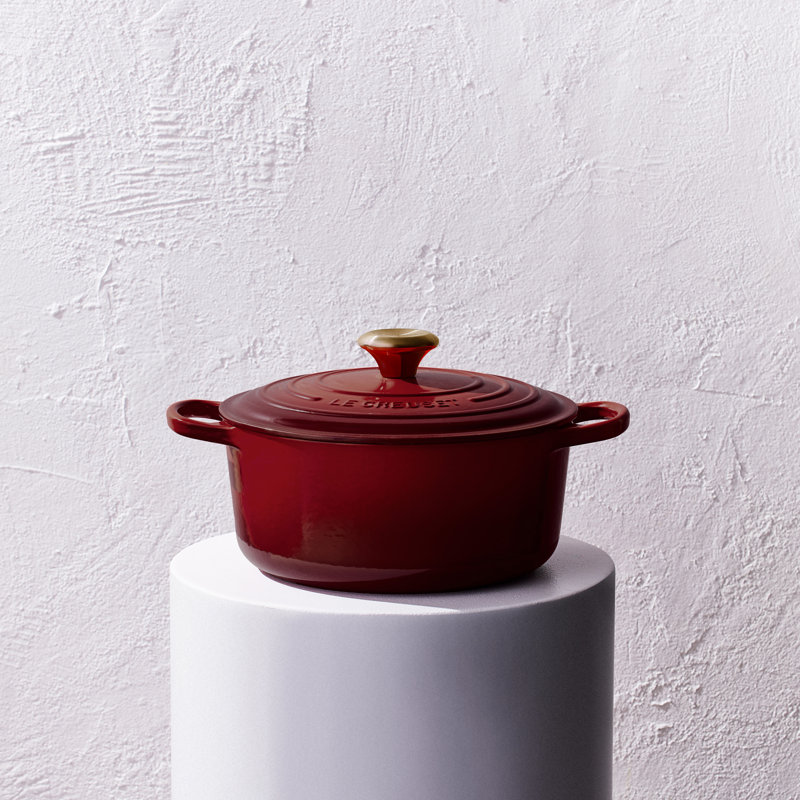 Le Creuset Cast Iron Round Casserole, 20cm / 2.4L, Garnet