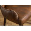Fauteuil demi-tonneau capitonné à dossier capitonné