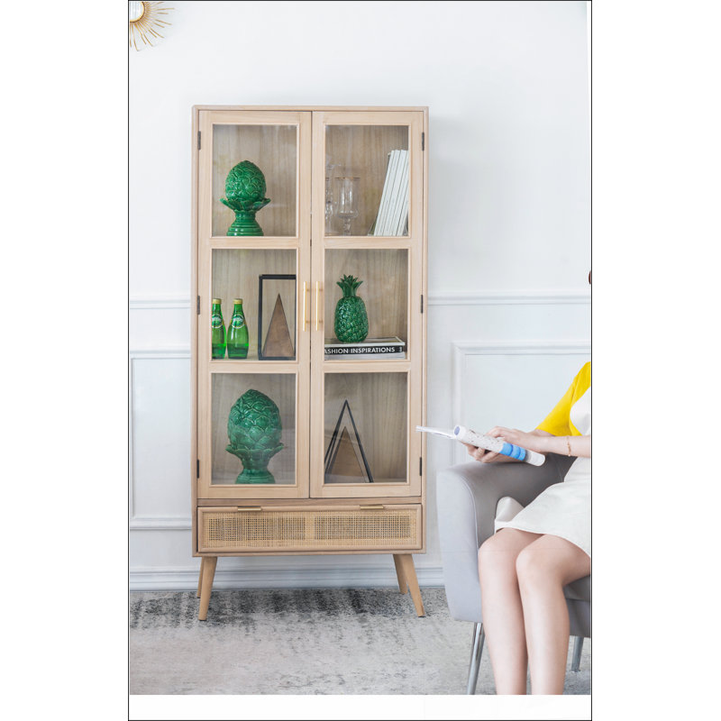 Armoire de rangement en bois spacieuse et durable avec tablettes réglables pour une vie organisée, parfaite pour la maison et le bureau.