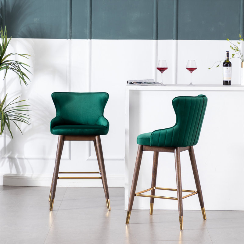 Ensemble charmant de deux tabourets de bar à oreilles pour une expérience d'assise élégante