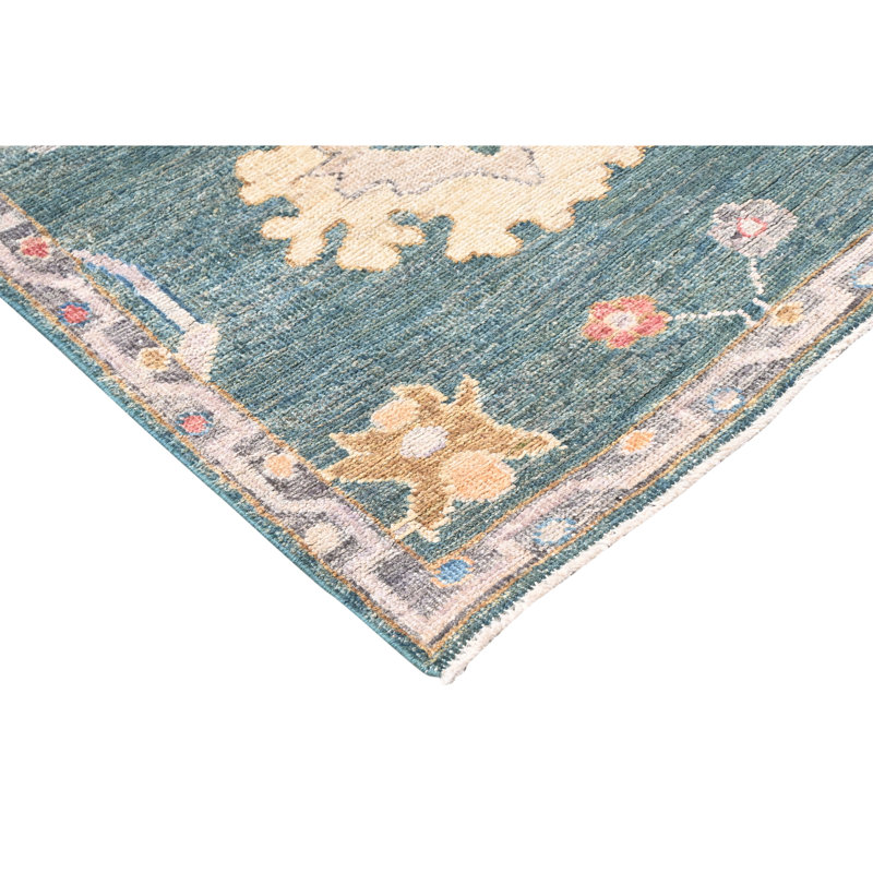 Geometric Area Rug in Blue/Beige