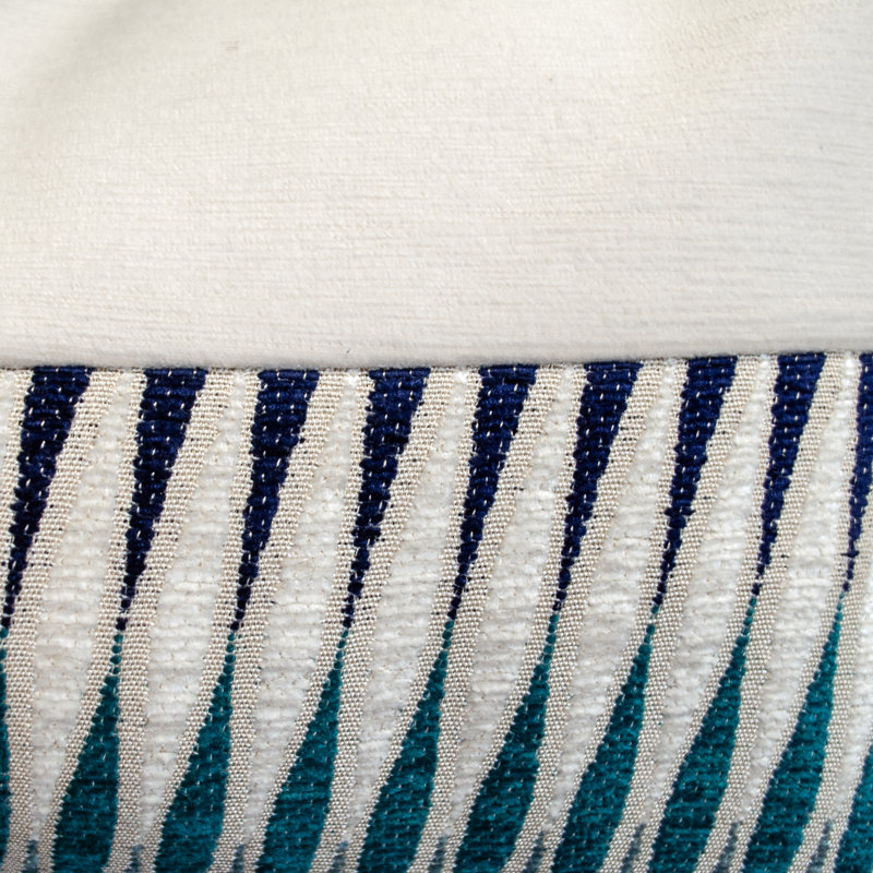 Assortiment de tailles de coussins en chenille ivoire et bleu sarcelle Thomas Collection®, 12 po x 20 po
