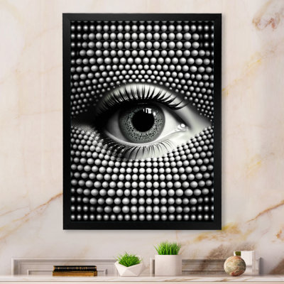 " Monochrome Eye I "